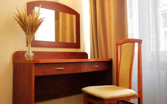 Lothus Hotel