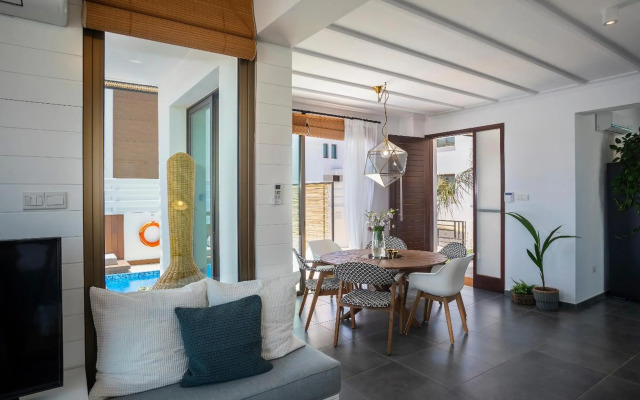 Chris Le Mare Luxury Villa