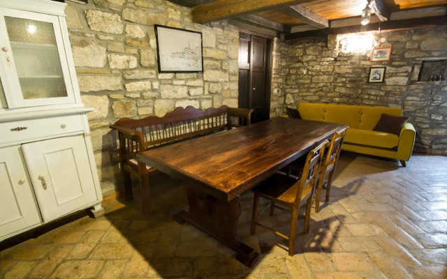 Holiday Homes Poli Svetega Antona