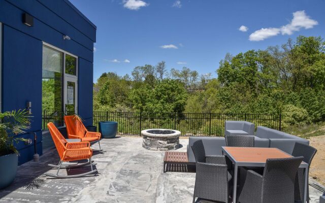 Hampton Inn by Hilton Richwood Cincinnati South