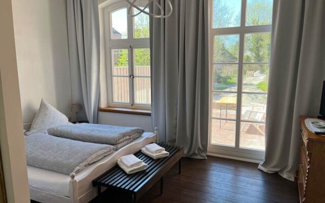 Ebbe Comfortable Holiday Residence