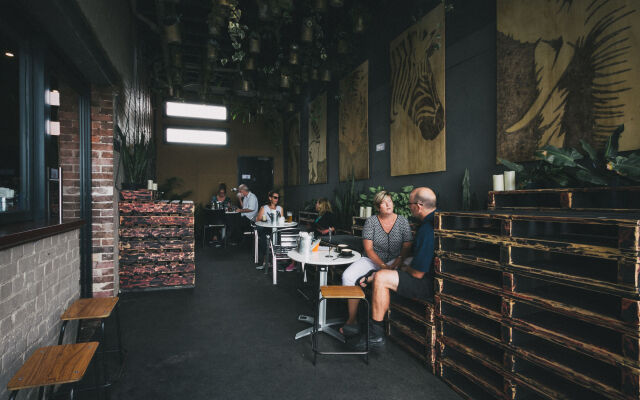 Six Degrees Boutique Hotel