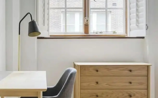 The London Gateway in Shoreditch