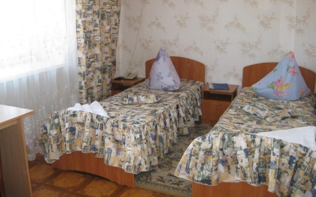 У Трех пещер