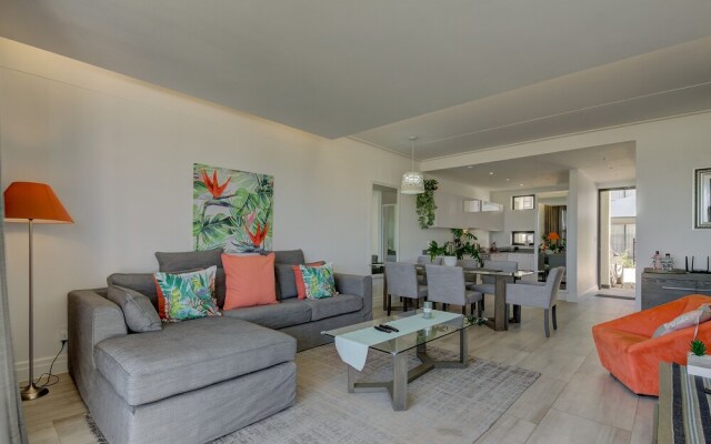 UniqueStay Paardevlei Square Apartment - Adults Only