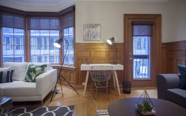 Spectacular 1BR Unit - King Bed