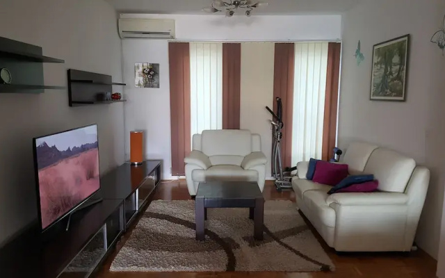 Apartment Tia