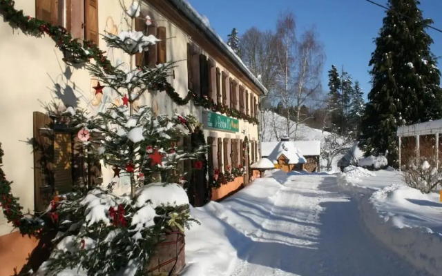 Logis Hôtel du Bouton d'Or