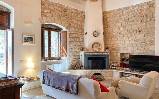 Stunning Home in Scicli With 3 Bedrooms and Wifi