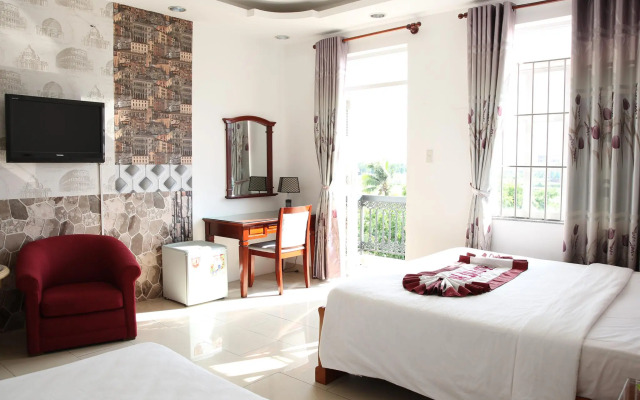 Pearl Service Apartment