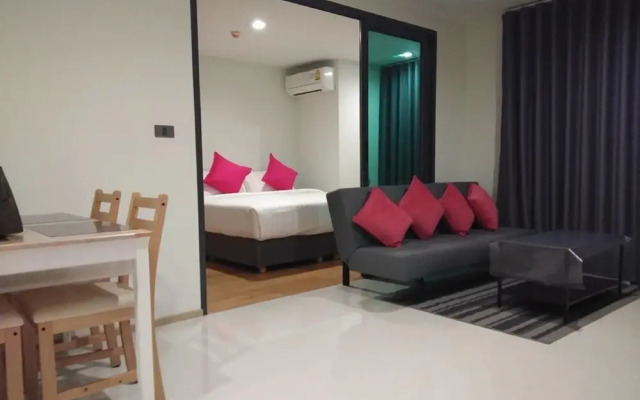 Apartment at Punnawithi BTS
