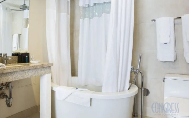 Strand on Ocean by Sunnyside Hotels