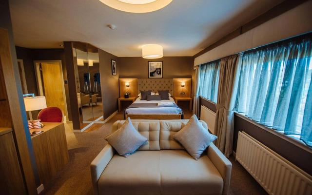 The Redhurst Hotel
