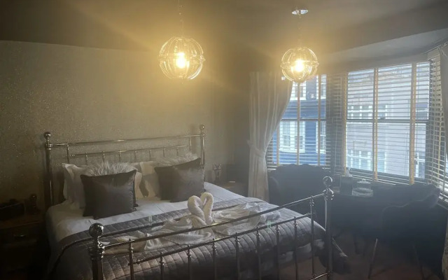 The Twenty One B&B