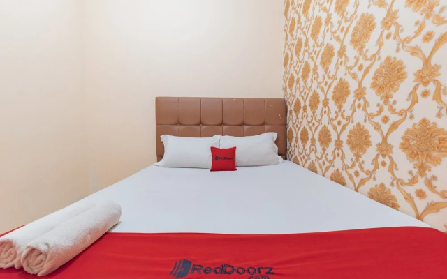 RedDoorz near RS Permata Cirebon – Guest Rooms – Cirebon