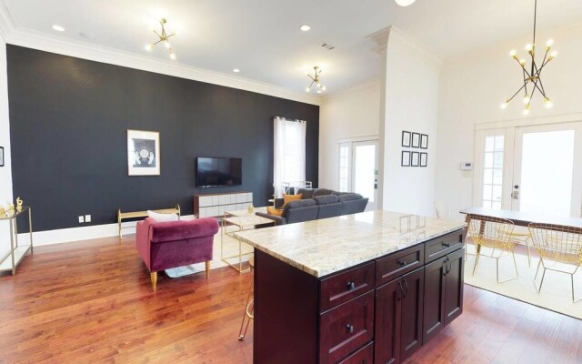 Impressive 3br/2.5ba in Historic Treme by Domio