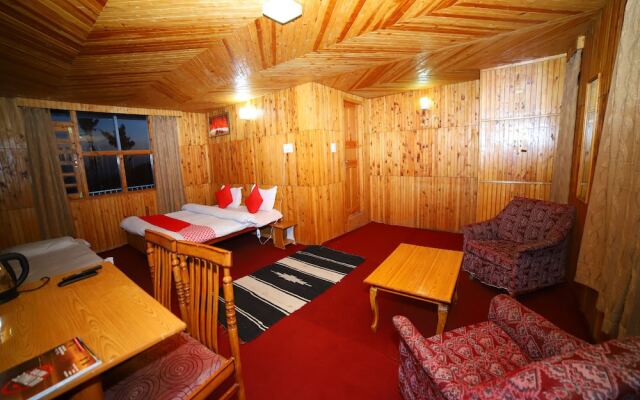 OYO 12137 Home North Moon Homestay