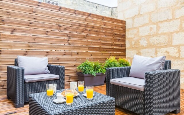 Gorgeous Apartment and Terrace in the City Center