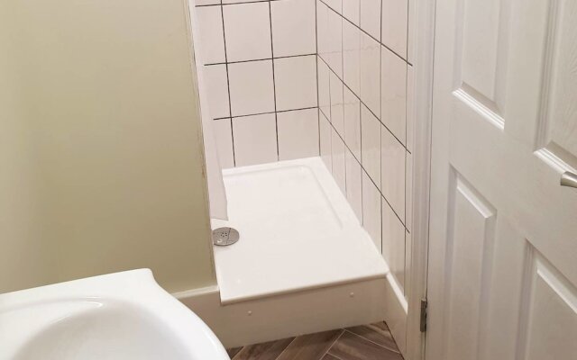 Quiet 2 Bedroom Apartment