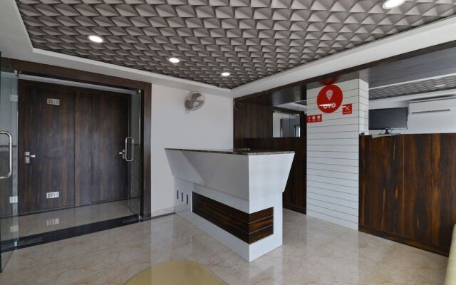 OYO 12694 Hotel Bauji Palace