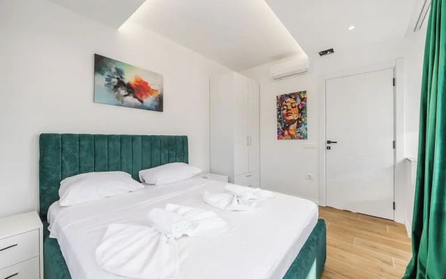 Infinity Suites