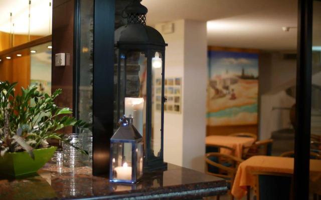 COLORADO Hotel snc by Prandolini Floria & C