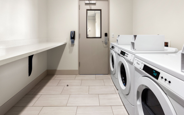Holiday Inn Express Suites Sumner by IHG