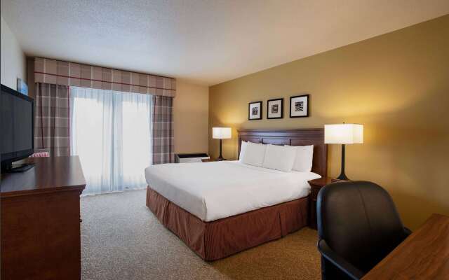 Travelodge Suites by Wyndham Regina / Eastgate Bay