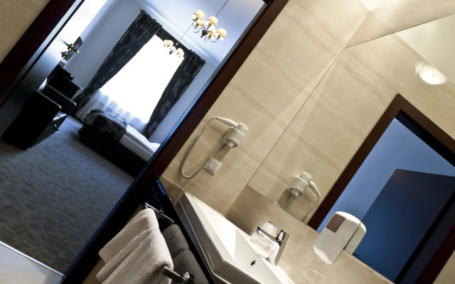 Hotel Rezydent