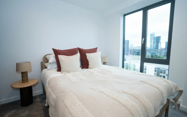 Alabaster Suite by Casacity