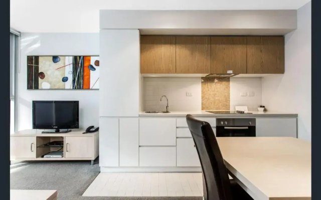 Hi 5 Stars Luxury Adelaide City Apartment