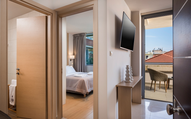 Trianon Luxury Apartments & Suites