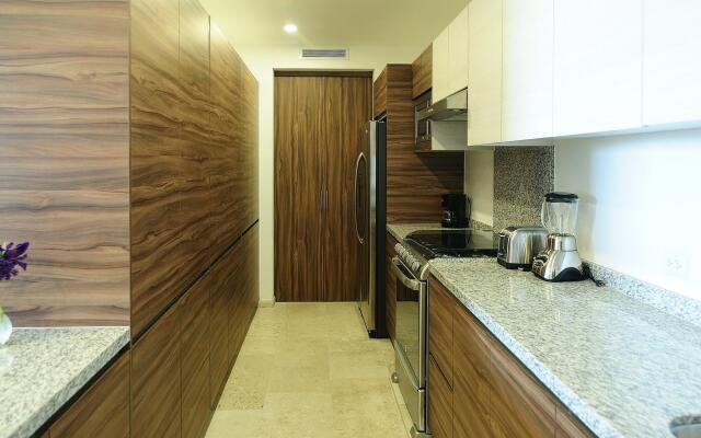 Condo Solaria G202 in Ventanas Residencial