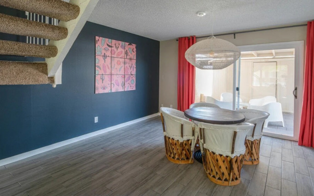 Stylish Townhome in Tempe by WanderJaunt