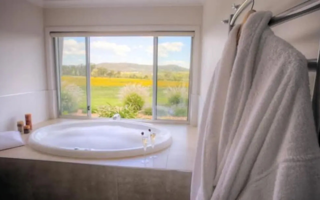 Azjure Studio Retreat