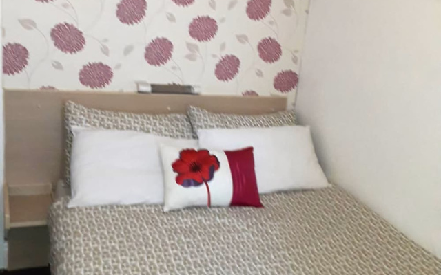 Belroy Hotel