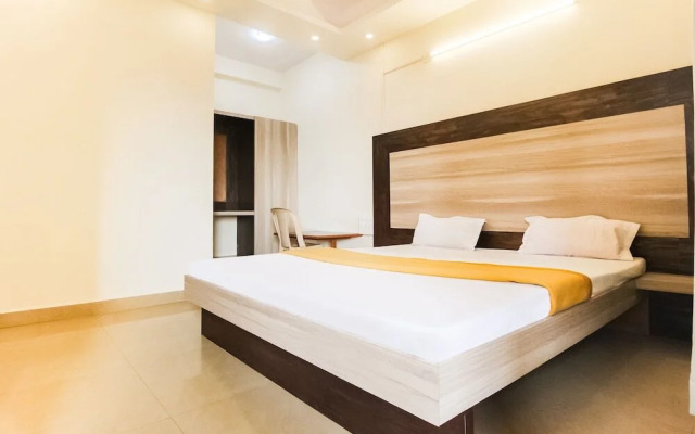 Al-Madina Fine Dine & Lodge by OYO Rooms