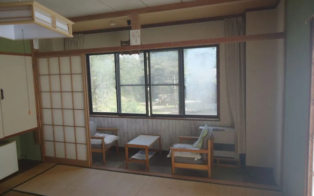 Le Café Cerisier – Guest Rooms – Myoko