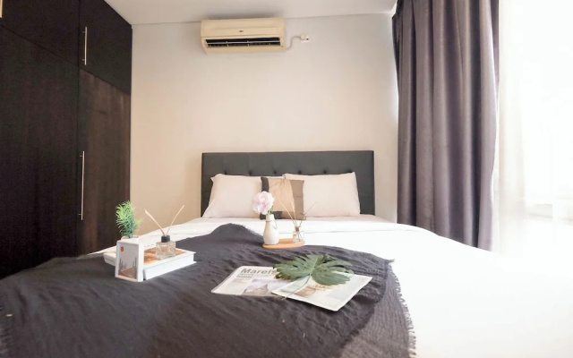 Strategic Place 2Br Apartment With Private Lift Masterpiece The Epicentrum Kuningan – Guest Rooms – Jakarta