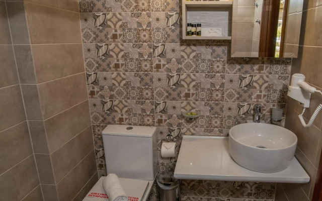 Lagaria Hotel & Apartments