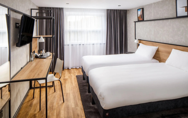 Ibis Wakefield East - Castleford