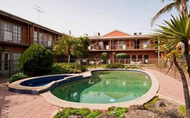 Quality Hotel Melbourne Airport