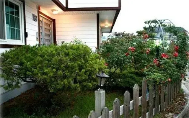 Guest House Iris