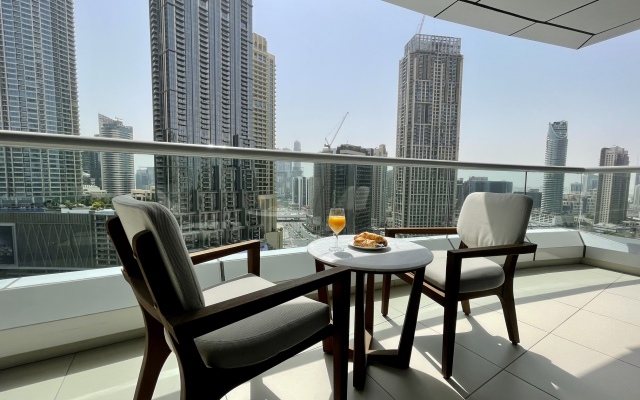 Amazing 1 Bedroom in Address Downtown