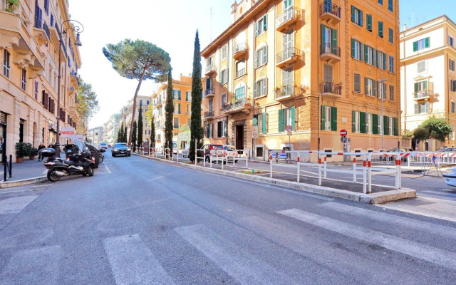 Beesprint Vatican Apartments