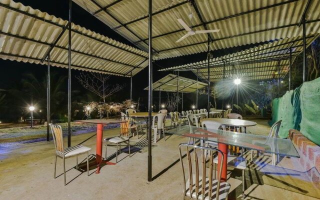 Hotel Murud Beach Home