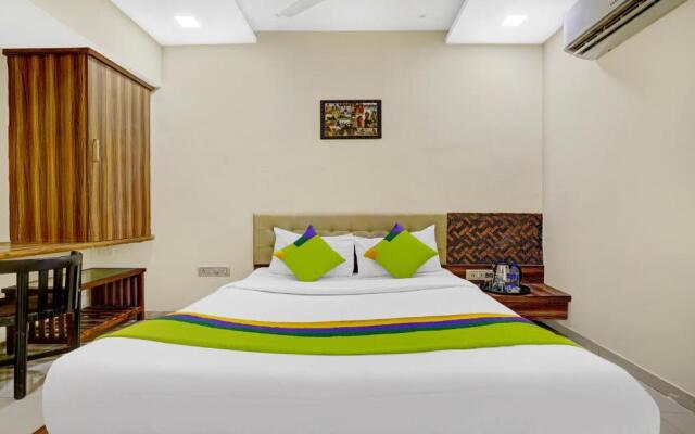 Fabexpress Galaxy Inn