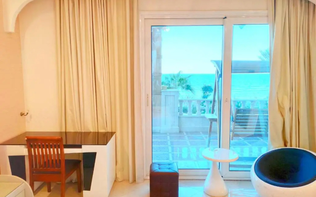 Luxury Seafront Pool Villa - 3 Stories & Roof floor - All Master Bedrooms