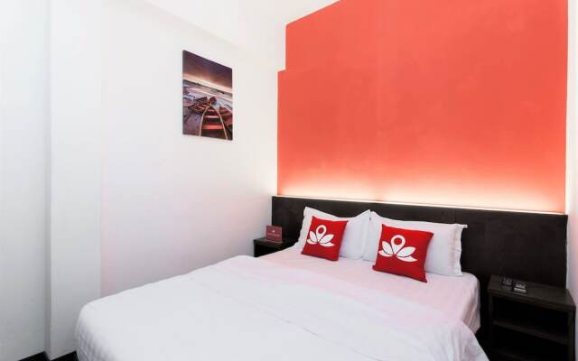 ZEN Rooms Basic Near KTM Sentul