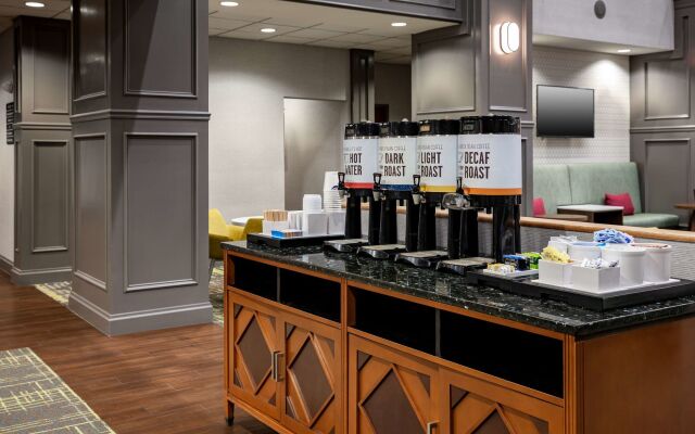 Hampton Inn & Suites Texarkana